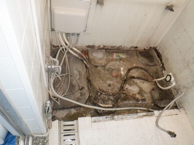 在来工法浴室防水工事 公団住宅 株式会社ビルド